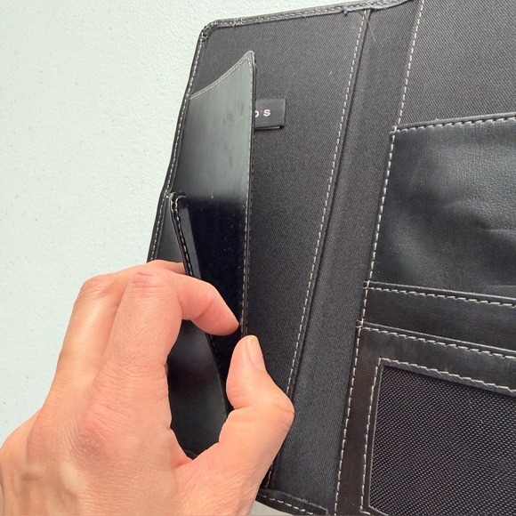 ecco | Black Passport‎ Wallet Travel Organizer 9.25 H x 4.5 W - Picture 6 of 11